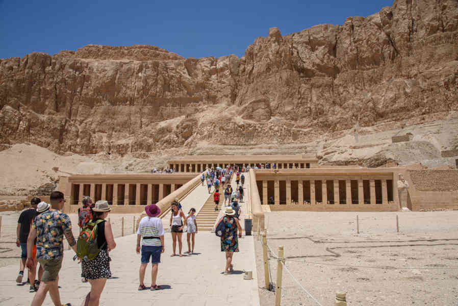 Egipto 276 - Templo de Hatshepsut.jpg